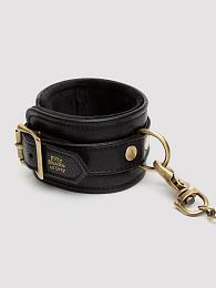 Купить Черные оковы на ноги Bound to You Faux Leather Ankle Cuffs в Москве.